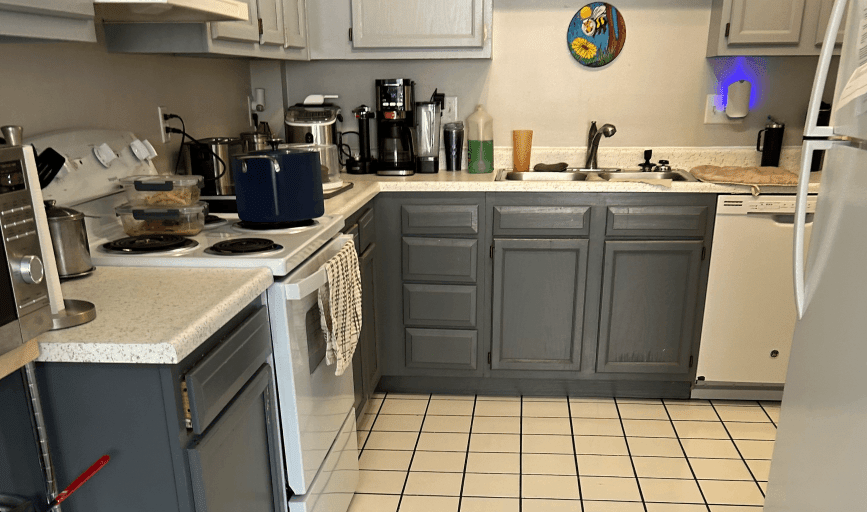 KITCHEN CLEANING